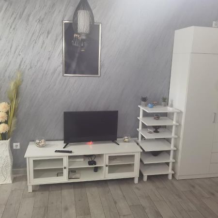 Danica Sremska Mitrovica Exterior foto