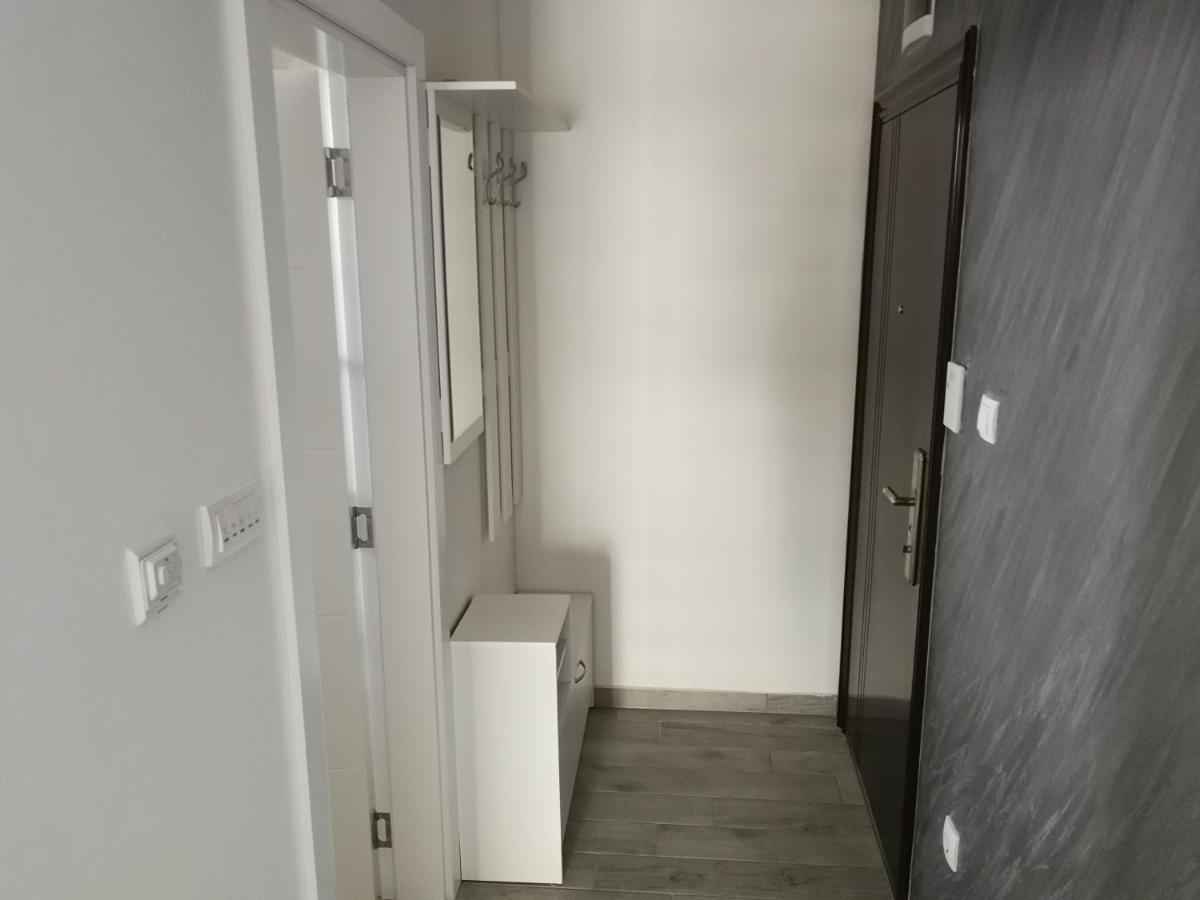 Danica Sremska Mitrovica Exterior foto